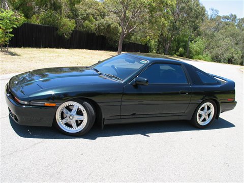 Photograph of the JZA70R Supra.