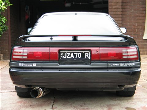 Photograph of the JZA70R Supra.