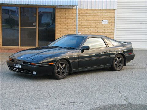 Photograph of the JZA70R Supra.