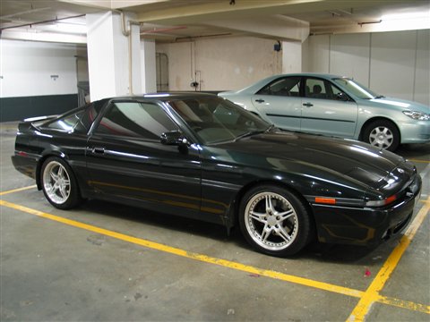 Photograph of the JZA70R Supra.