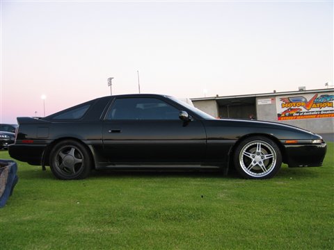 Photograph of the JZA70R Supra.