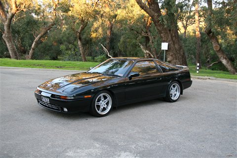 Photograph of the JZA70R Supra.