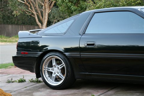Photograph of the JZA70R Supra.